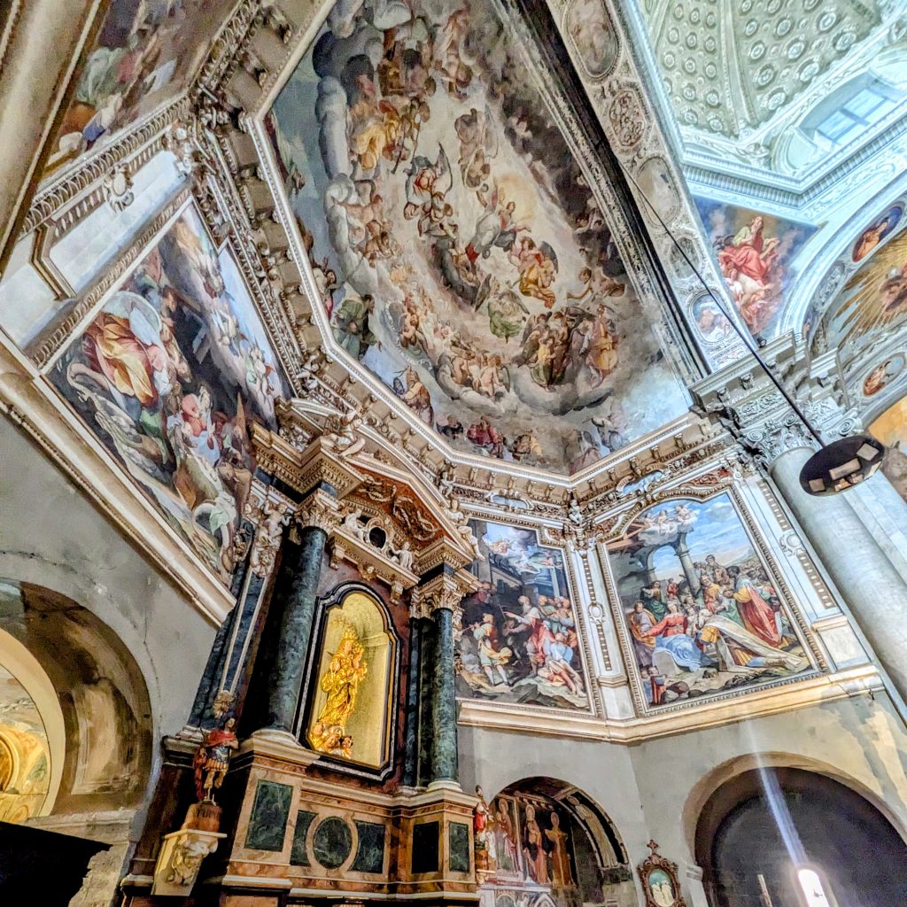 Inside the Basilica di San Fedele - Como Lake Como